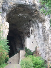 Les Grottes de la Balme